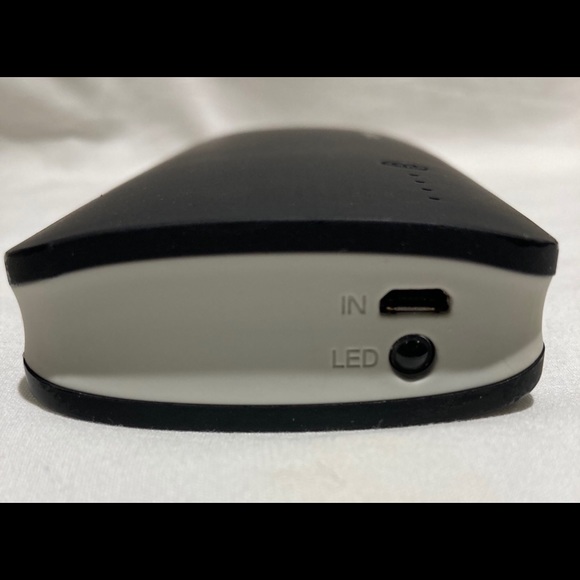 ChargeWorx Powerbank/Portable Charger 10000 mAh CX6540 - Picture 4 of 9